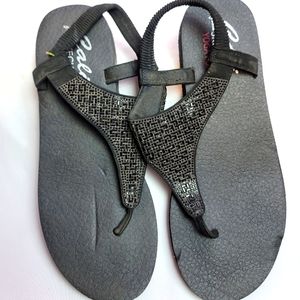 Skechers Yoga Foam Sandal